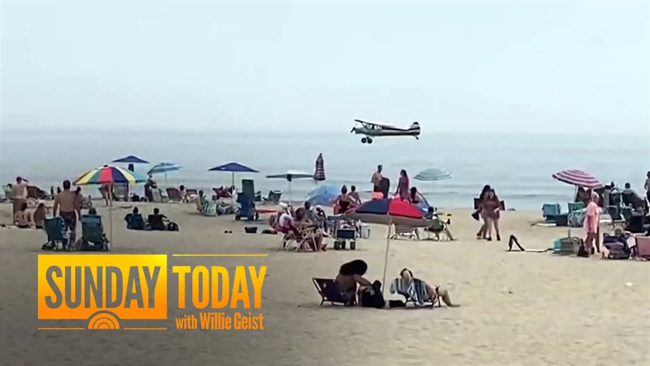 Small plane crashes off New Hampshire beach