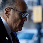 Rudy Giuliani debe pagar 150 millones de dólares en Washington