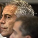 Mas información revelada de los documentos sobre Jeffrey Epstein