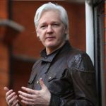 Assange discutió con el Departamento de Justicia de EE.UU