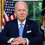 Joe Biden firma un proyecto de ley