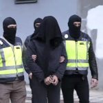 Policía Nacional española detiene a un hombre