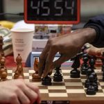 campeón nigeriano de ajedrez juega durante 60 horas