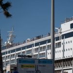 crucero detenido en Barcelona por los bolivianos sin documentación