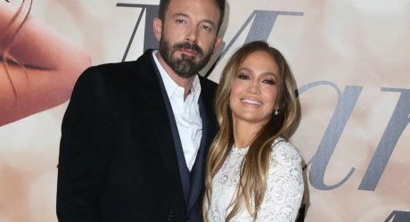 Jennifer Lopez and Ben Affleck announce their engagement