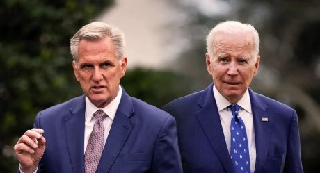 Joe Biden reaches an agreement with Kevin McCarthy to lift the country’s debt ceiling