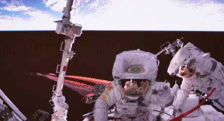 Chinese aircraft Shenzhou 15 returned to Earth after completing its mission