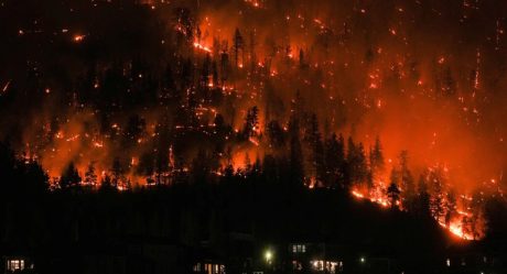 Canada under evacuation due to wildfires in Yellowknife