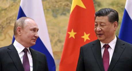 United States intelligence reveals that Russia and China are seeking to recruit discontented federal employees
