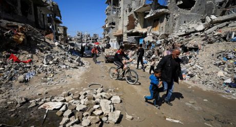 Israeli attacks in Gaza leave at least 50 dead as the population protests against Hamas